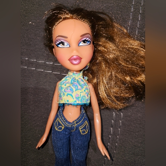 Vintage BRATZ FLAUNT IT! YASMIN DOLL 2001 MGA - Picture 3 of 6